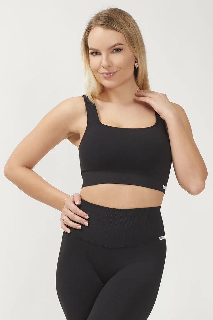 Juoda-sportine-liemenele-essence-bambufir-slimwear