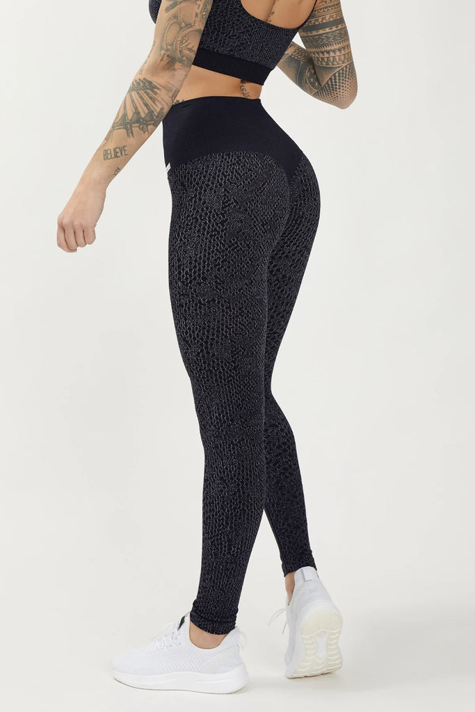 Moteriskos-sportines-tampres-juodos-jungle-python-slimwear