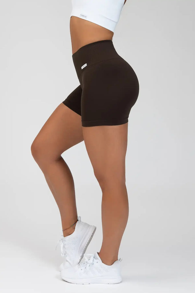 Sportiniai šortai moterims rudi