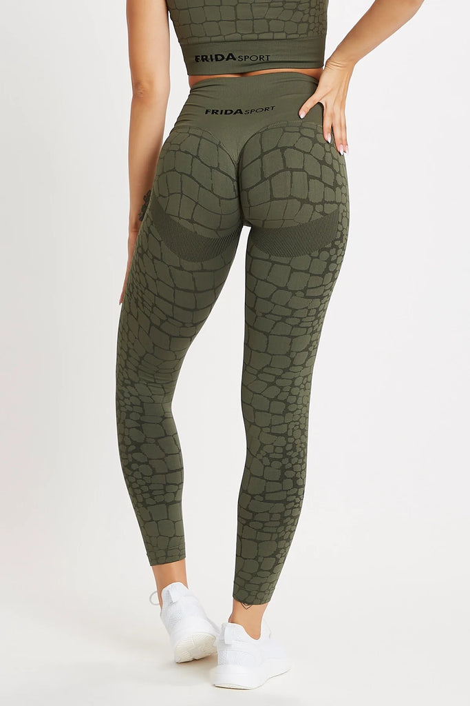 Sportines-tampres-chaki-zalios-crocodile-all-up