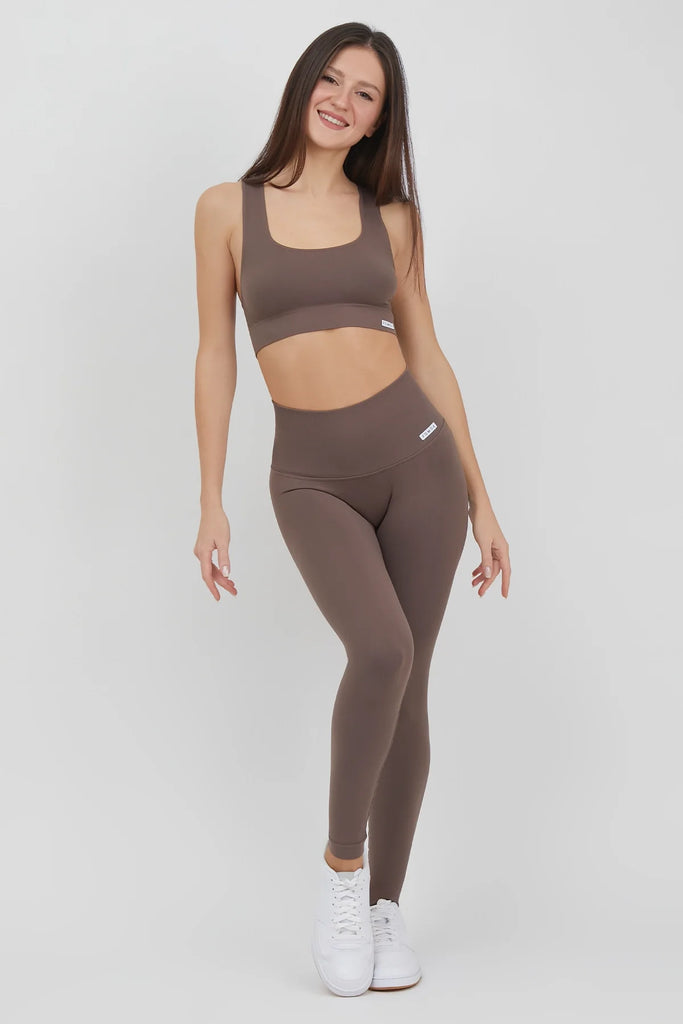 Sportinis kostiumelis kakavos spalvos